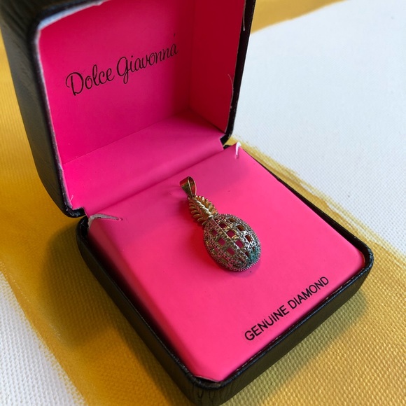 Diamond Pineapple Charm - Picture 2 of 3